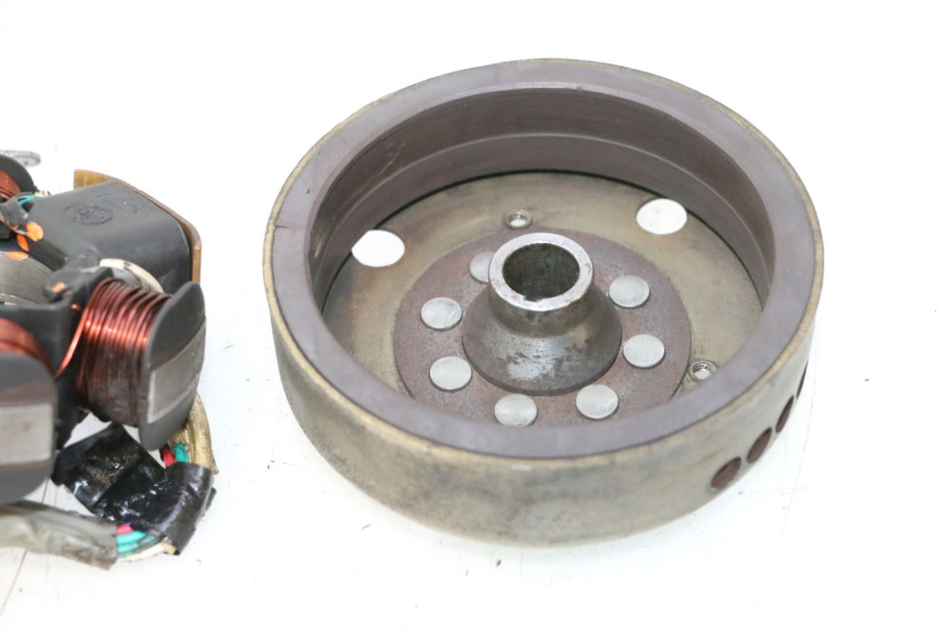 photo de ROTOR ESTATOR PIAGGIO TYPHOON 50 (2000 - 2009) - Estado da superfície