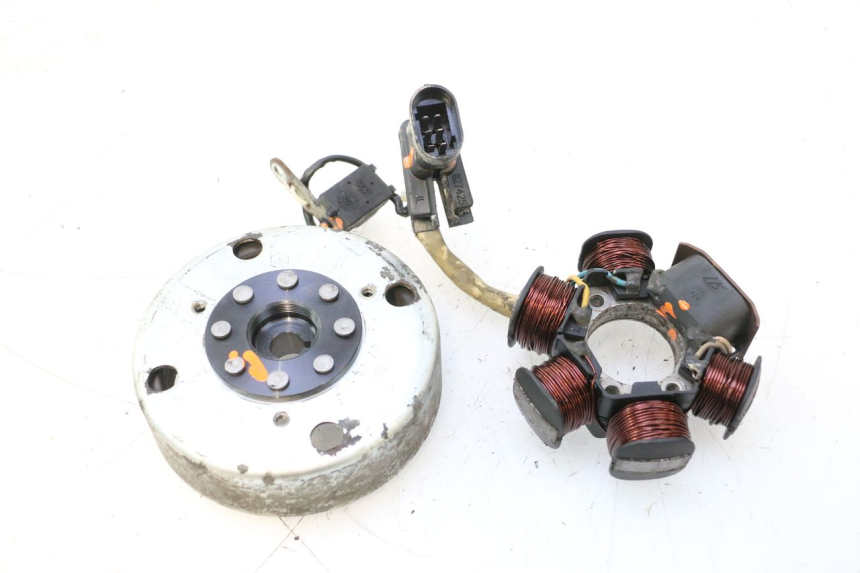 photo de ROTOR ESTATOR PIAGGIO TYPHOON 50 (2000 - 2009) - Vista principal