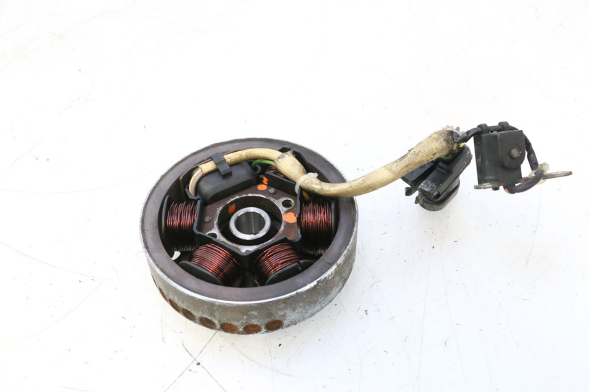 photo de ROTOR ESTATOR PIAGGIO TYPHOON 50 (2000 - 2009) - Zoom do estado de desgaste