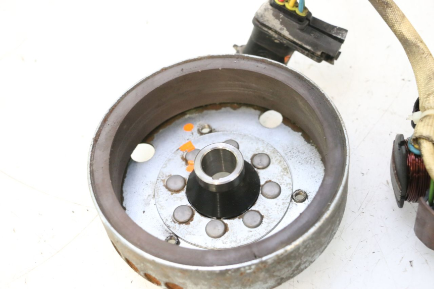 photo de ROTOR ESTATOR PIAGGIO TYPHOON 50 (2000 - 2009) - Estado da superfície