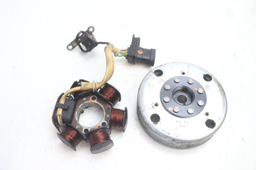 photo de ROTOR ESTATOR PIAGGIO TYPHOON 50 (2000 - 2009) - Vista principal