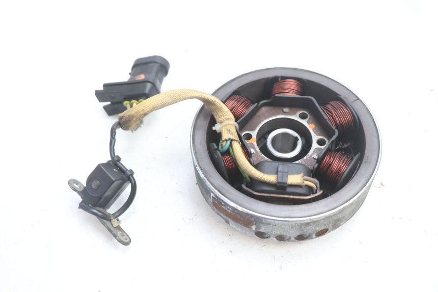 photo de ROTOR ESTATOR PIAGGIO TYPHOON 50 (2000 - 2009) - Outro ângulo de visão