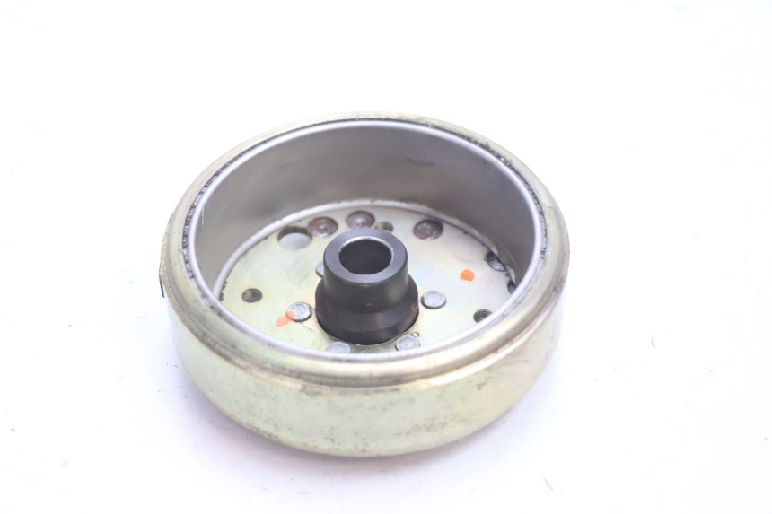 photo de ROTOR ESTATOR PEUGEOT V-CLIC VCLIC 50 (2007 - 2013) - Detalhes característicos