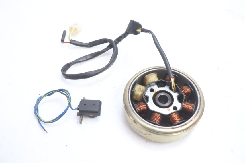 photo de ROTOR ESTATOR PEUGEOT V-CLIC VCLIC 50 (2007 - 2013) - Ampliação técnica