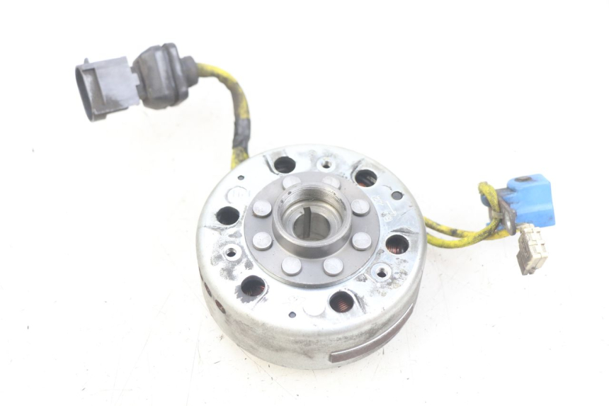photo de ROTOR ESTATOR PIAGGIO VESPA LXV 125 (2006 - 2009) - Detalhe da peça