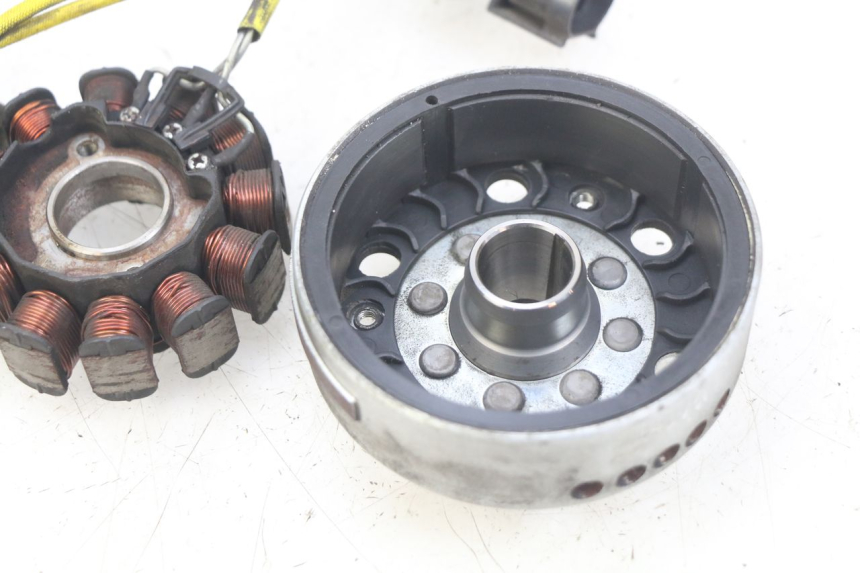 photo de ROTOR ESTATOR PIAGGIO VESPA LXV 125 (2006 - 2009) - Ampliação técnica