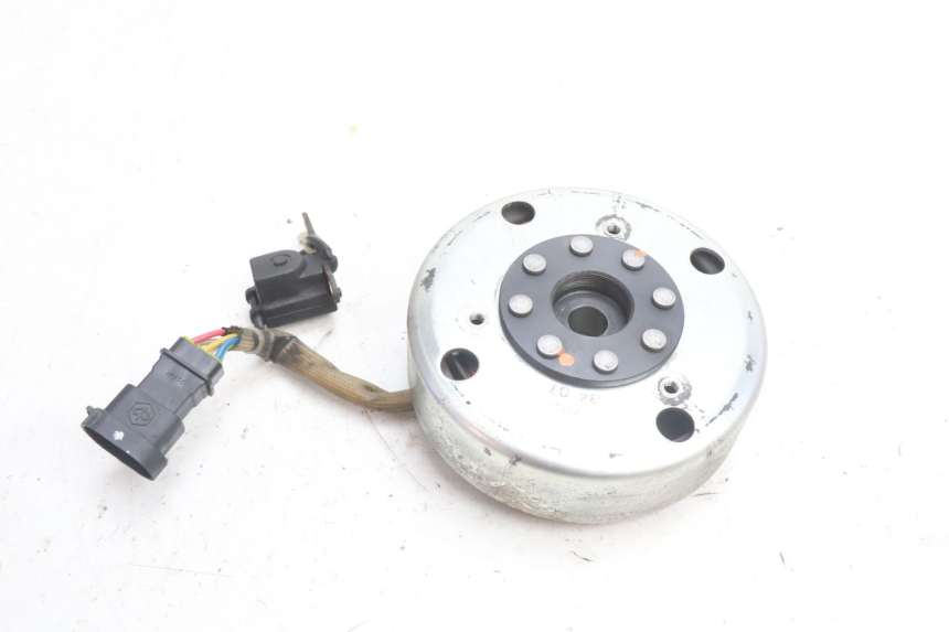photo de ROTOR ESTATOR PIAGGIO VESPA S 2T 50 (2007 - 2014) - Zoom do estado de desgaste