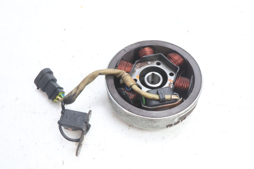 photo de ROTOR ESTATOR PIAGGIO VESPA S 2T 50 (2007 - 2014) - Outro ângulo de visão