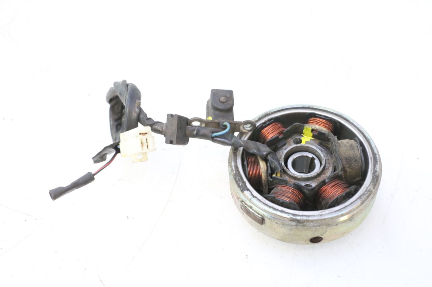 photo de ROTOR ESTATOR PEUGEOT VIVACITY NEW 2T 50 (2008 - 2017) - Outro ângulo de visão