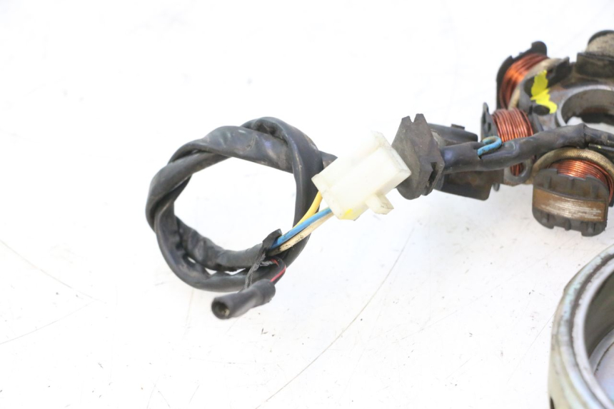 photo de ROTOR ESTATOR PEUGEOT VIVACITY NEW 2T 50 (2008 - 2017) - Marcações e referências