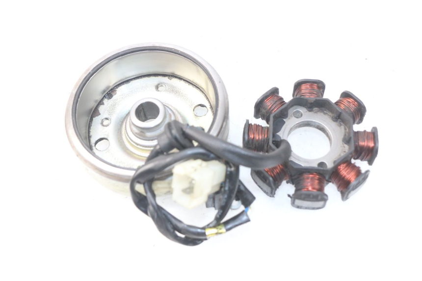 photo de ROTOR ESTATOR PEUGEOT VIVACITY NEW 4T 50 (2008 - 2017) - Zoom do estado de desgaste