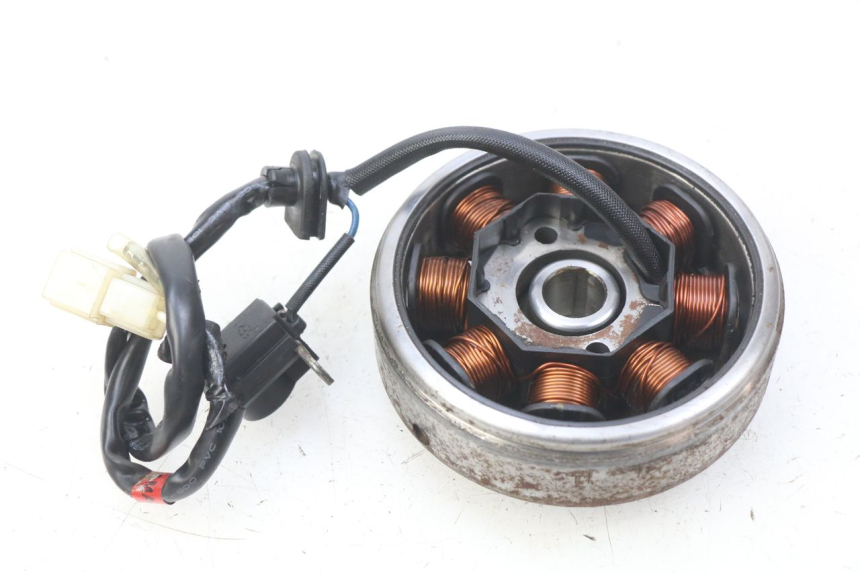 photo de ROTOR ESTATOR PEUGEOT VIVACITY NEW 4T 50 (2008 - 2017) - Detalhe da peça