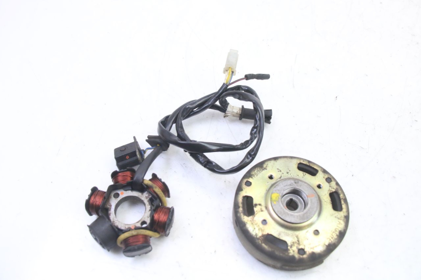 photo de ROTOR ESTATOR PEUGEOT VIVACITY 50 (2004 - 2009) - Vista principal