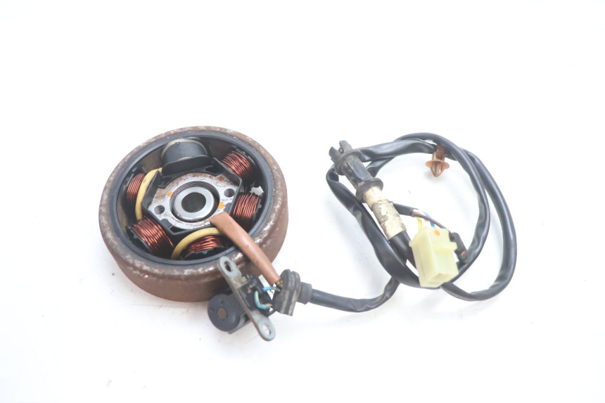 photo de ROTOR ESTATOR PEUGEOT VIVACITY 50 (1998 - 2003) - Outro ângulo de visão