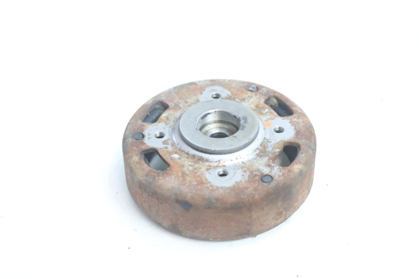 photo de ROTOR ESTATOR PEUGEOT VIVACITY 50 (2004 - 2009) - Pontos de fixação