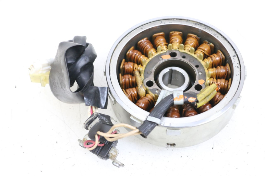 photo de ROTOR ESTATOR YAMAHA X-MAX XMAX 125 (2010 - 2013) - Detalhe da peça