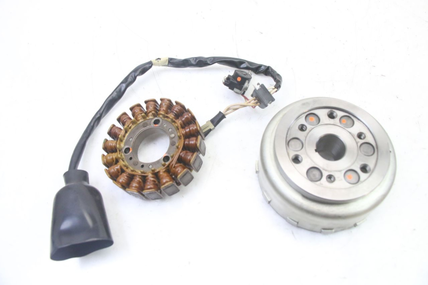 photo de ROTOR ESTATOR YAMAHA X-MAX XMAX 125 (2010 - 2013) - Vista principal