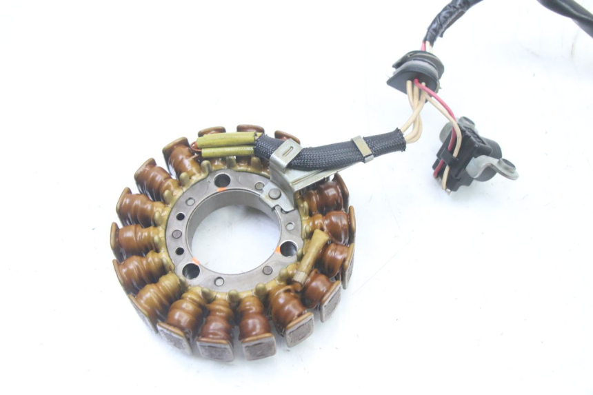 photo de ROTOR ESTATOR YAMAHA X-MAX XMAX 125 (2010 - 2013) - Detalhes característicos