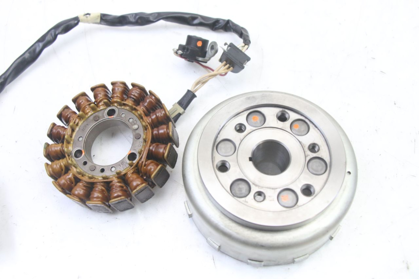 photo de ROTOR ESTATOR YAMAHA X-MAX XMAX 125 (2010 - 2013) - Vista geral