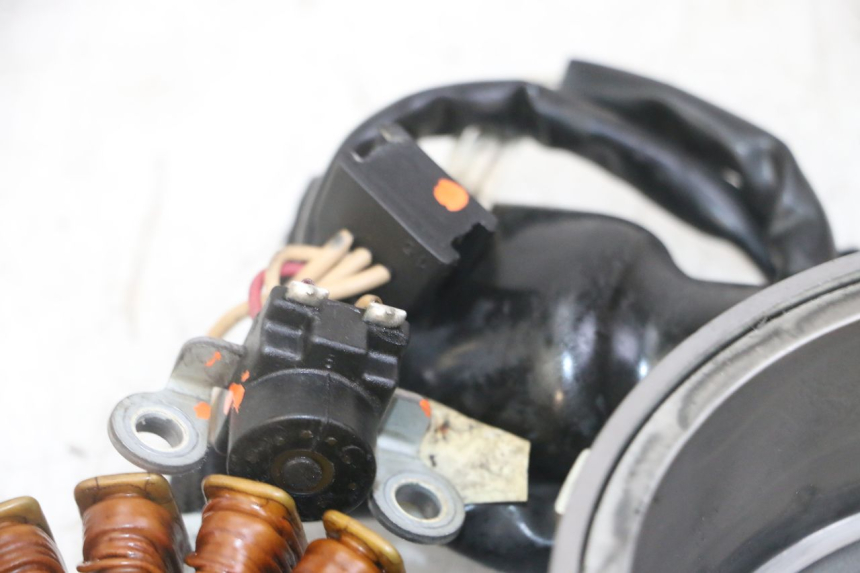 photo de ROTOR ESTATOR YAMAHA XMAX X-MAX 125 (2006 - 2009) - Outro ângulo de visão