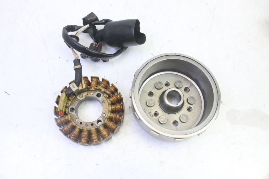photo de ROTOR ESTATOR YAMAHA XMAX X-MAX 125 (2006 - 2009) - Vista principal