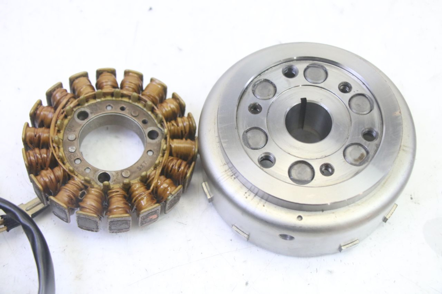 photo de ROTOR ESTATOR YAMAHA XMAX X-MAX 125 (2006 - 2009) - Detalhe da peça