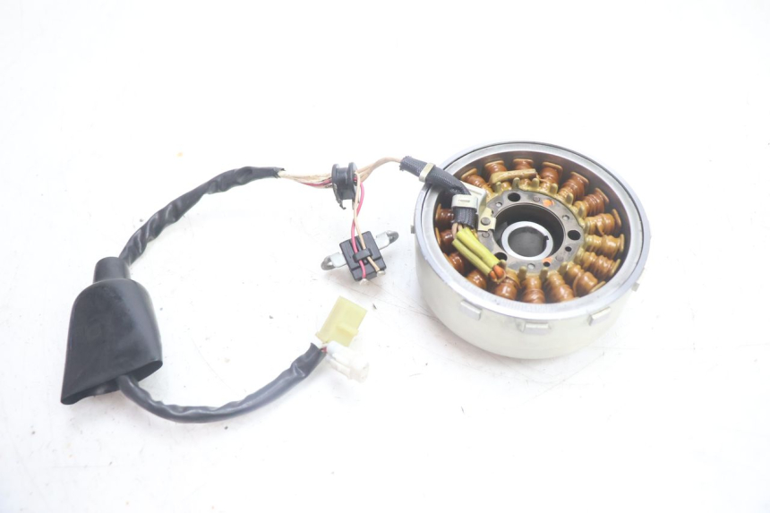 photo de ROTOR ESTATOR YAMAHA XMAX X-MAX 125 (2006 - 2009) - Outro ângulo de visão