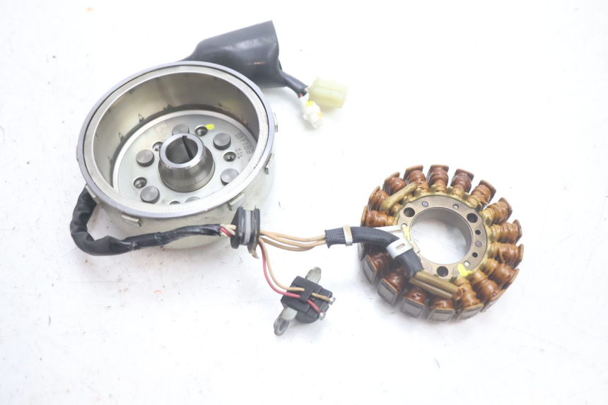 photo de ROTOR ESTATOR YAMAHA X-MAX XMAX 125 (2010 - 2013) - Detalhe da peça