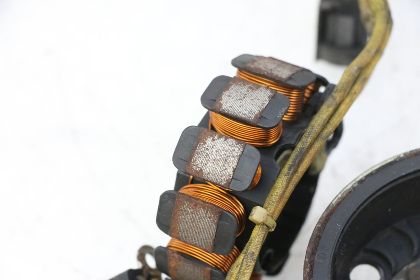 photo de ROTOR ESTATOR PIAGGIO X9 EVOLUTION 125 (2003 - 2007) - Pontos de fixação