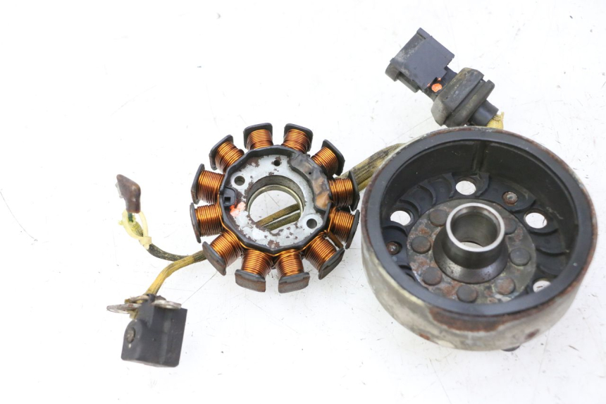 photo de ROTOR ESTATOR PIAGGIO X9 EVOLUTION 125 (2003 - 2007) - Estado da superfície