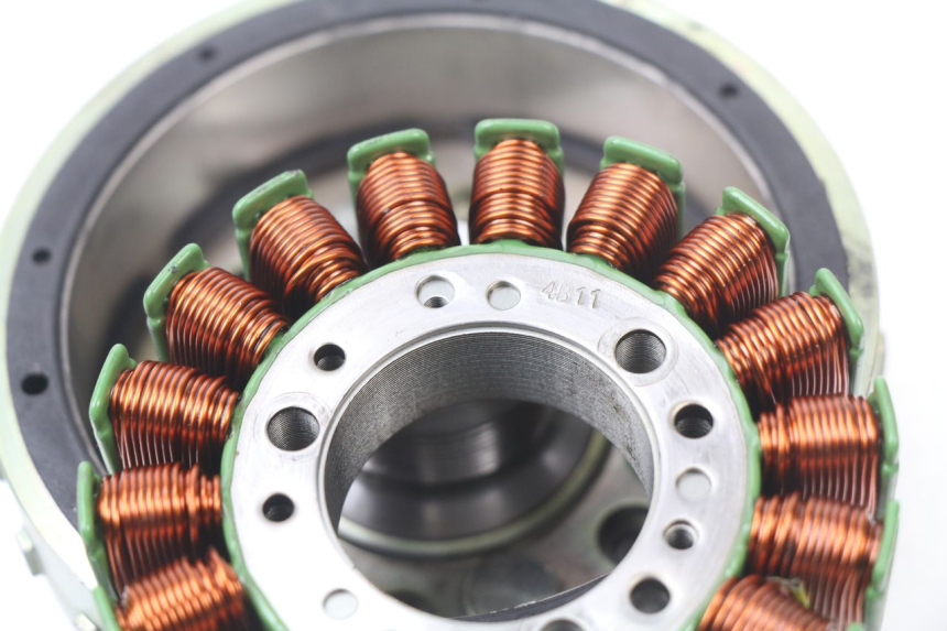 photo de ROTOR ESTATOR KYMCO XCITING 500 (2007 - 2010) - Outro ângulo de visão