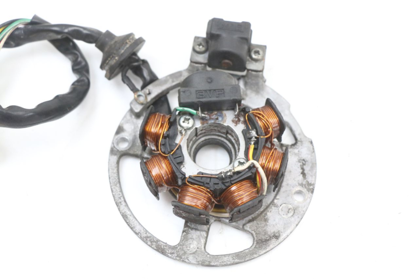 photo de ROTOR ESTATOR YAMAHA YE ZEST 50 (1992 - 1998) - Outro ângulo de visão
