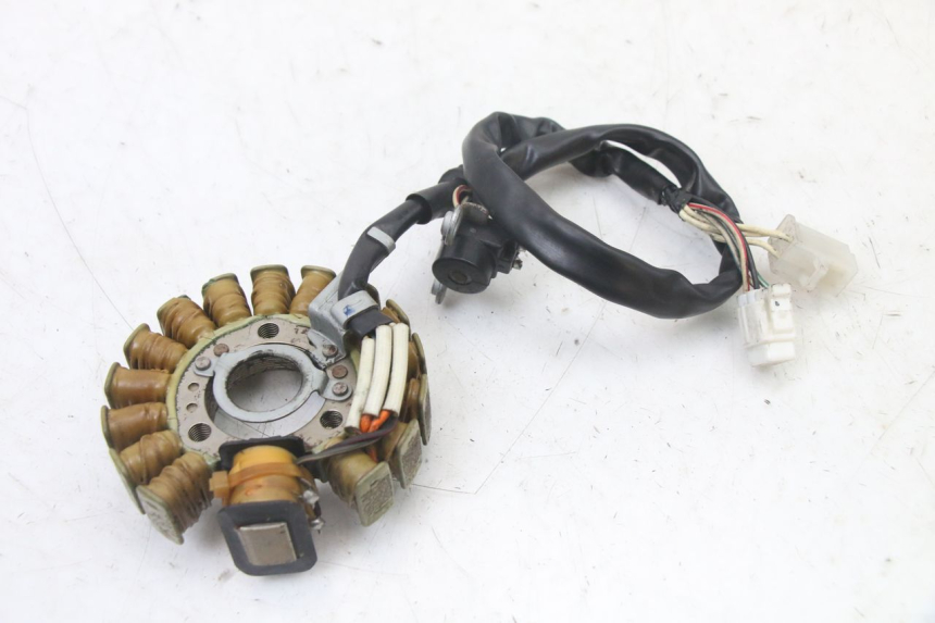 photo de ROTOR ESTATOR YAMAHA YP MAJESTY 125 (2007 - 2010) - Pontos de fixação