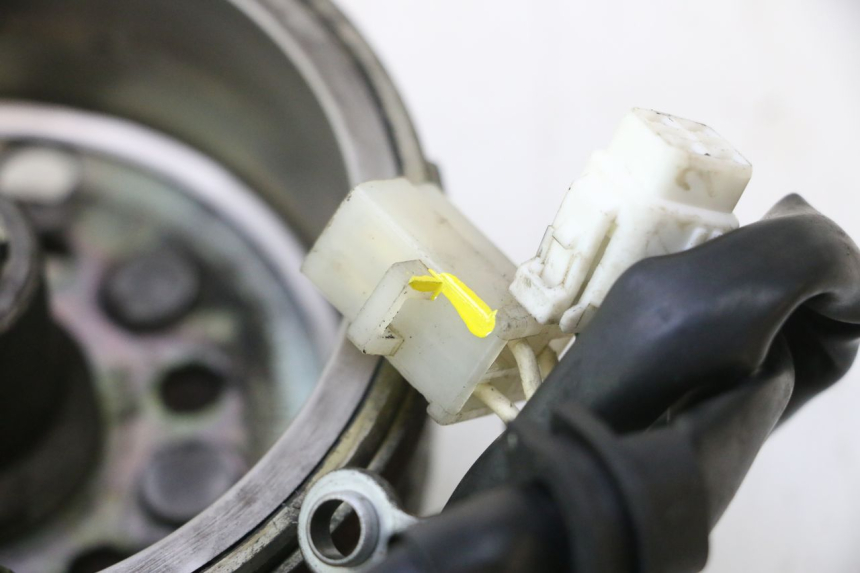 photo de ROTOR ESTATOR YAMAHA YP MAJESTY 125 (1998 - 2001) - Outro ângulo de visão