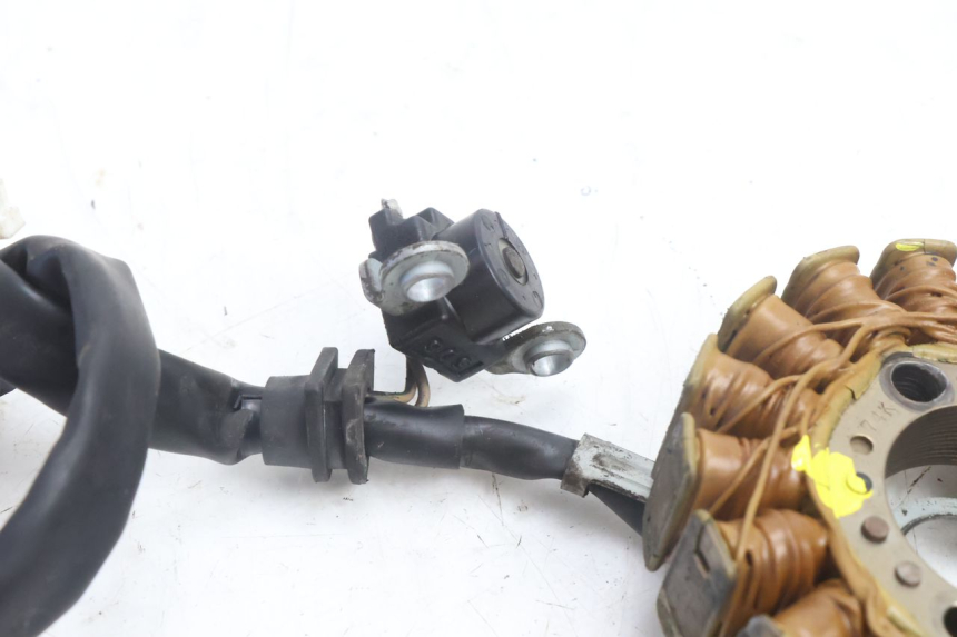photo de ROTOR ESTATOR YAMAHA YP MAJESTY 125 (2007 - 2010) - Pontos de fixação