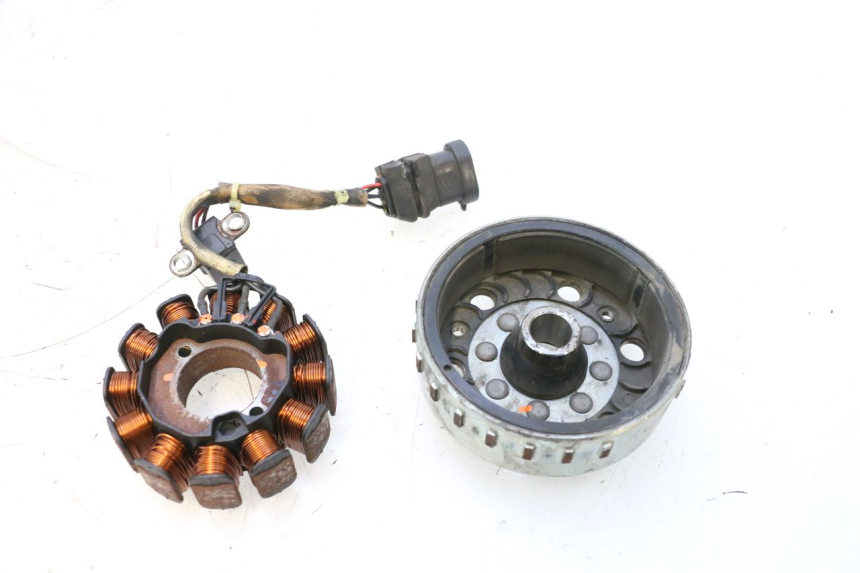 photo de ROTOR ESTATOR PIAGGIO ZIP 4T 50 (2018 - 2020) - Detalhe da peça