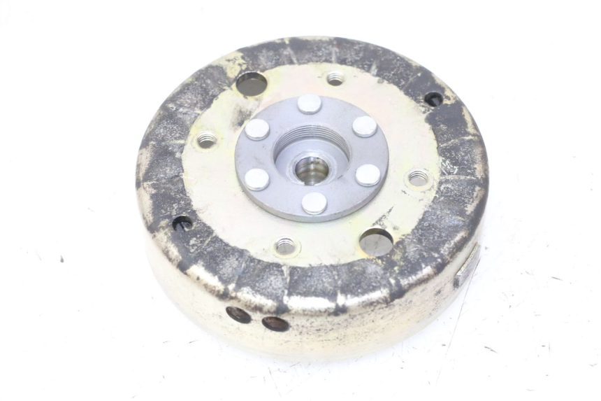 photo de ROTOR PEUGEOT V-CLIC VCLIC 50 (2007 - 2013) - Detalhe da peça