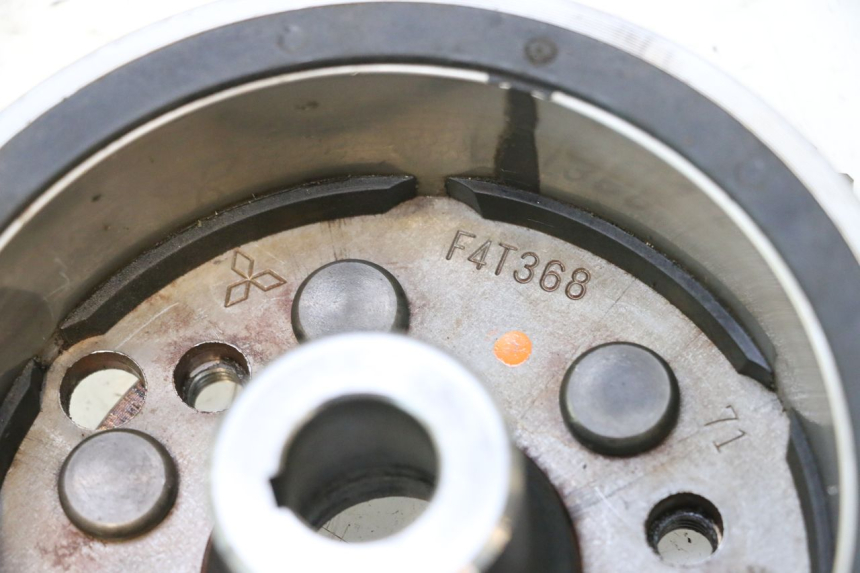 photo de ROTOR YAMAHA WAVE RUNNER GP R 1200 (2000 - 2003) - Detalhe da peça