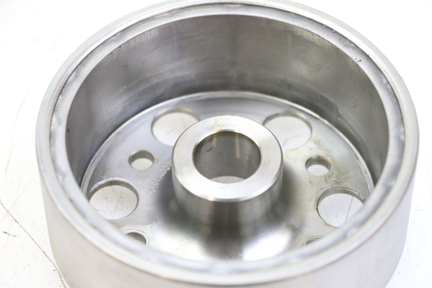 photo de ROTOR YAMAHA FZ6 FAZER S2 600 (2007 - 2011) - Detalhe da peça