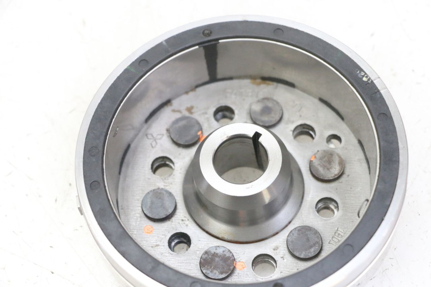 photo de ROTOR YAMAHA FZS FAZER 600 (2001 - 2003) - Outro ângulo de visão