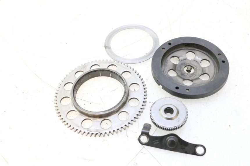 photo de ENGRENAGEM LIVRE DO MOTOR DE ARRANQUE MBK BOOSTER SPIRIT 50 (1999 - 2003) - Vista principal