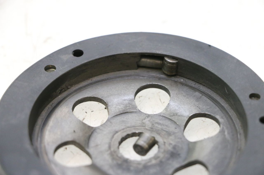photo de ENGRENAGEM LIVRE DO MOTOR DE ARRANQUE MBK BOOSTER SPIRIT 50 (1999 - 2003) - Ampliação técnica