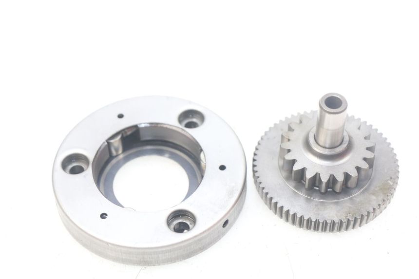 photo de ENGRENAGEM LIVRE DO MOTOR DE ARRANQUE SUZUKI BURGMAN 125 (2007 - 2014) - Detalhe da peça