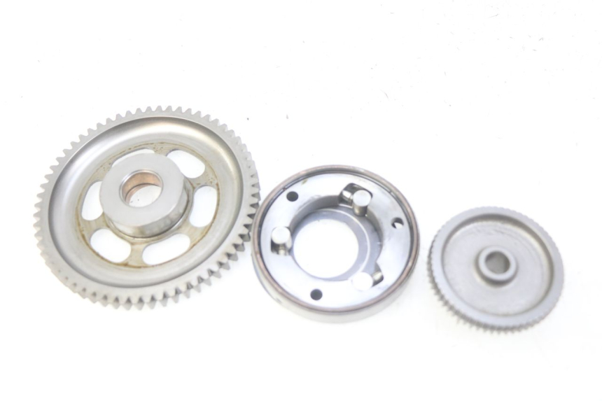 photo de ENGRENAGEM LIVRE DO MOTOR DE ARRANQUE SUZUKI BURGMAN 125 (2007 - 2014) - Vista principal