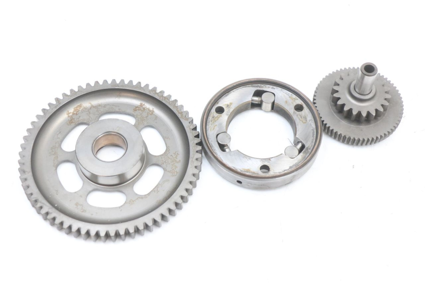 photo de ENGRENAGEM LIVRE DO MOTOR DE ARRANQUE SUZUKI BURGMAN 125 (2007 - 2014) - Detalhe da peça
