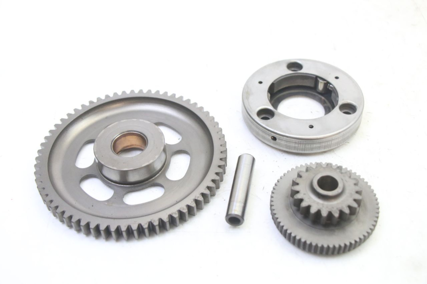 photo de ENGRENAGEM LIVRE DO MOTOR DE ARRANQUE SUZUKI BURGMAN 125 (2007 - 2014) - Detalhe da peça