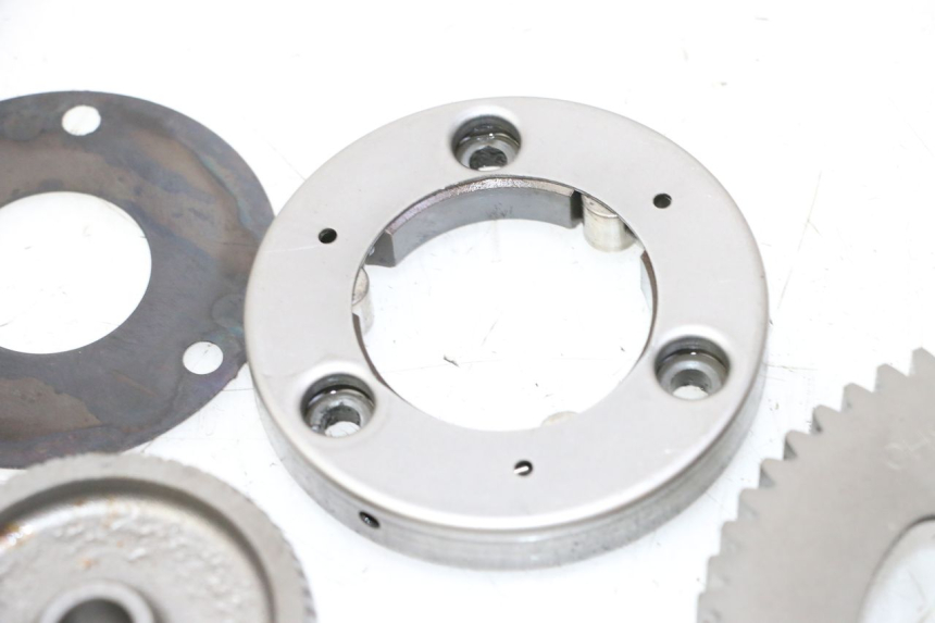 photo de ENGRENAGEM LIVRE DO MOTOR DE ARRANQUE SUZUKI BURGMAN 125 (2007 - 2014) - Ampliação técnica