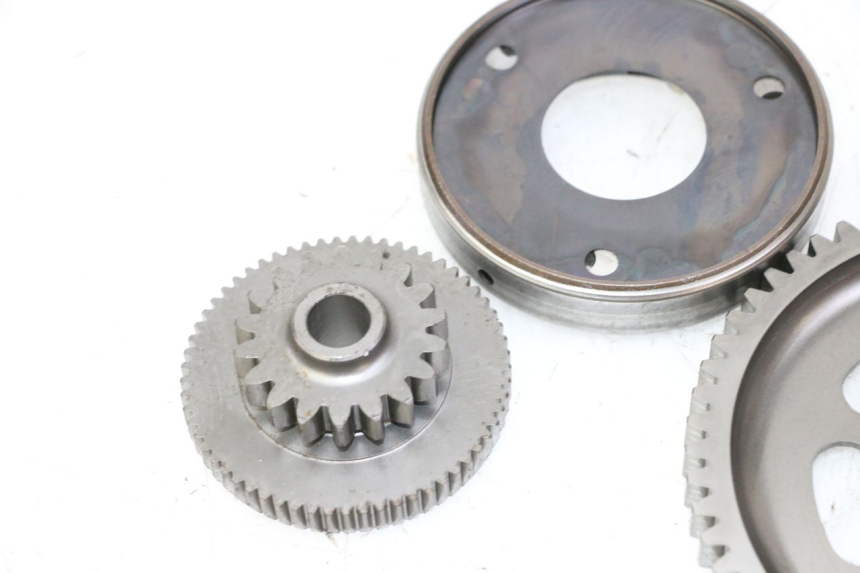 photo de ENGRENAGEM LIVRE DO MOTOR DE ARRANQUE SUZUKI BURGMAN 125 (2007 - 2014) - Estado da superfície