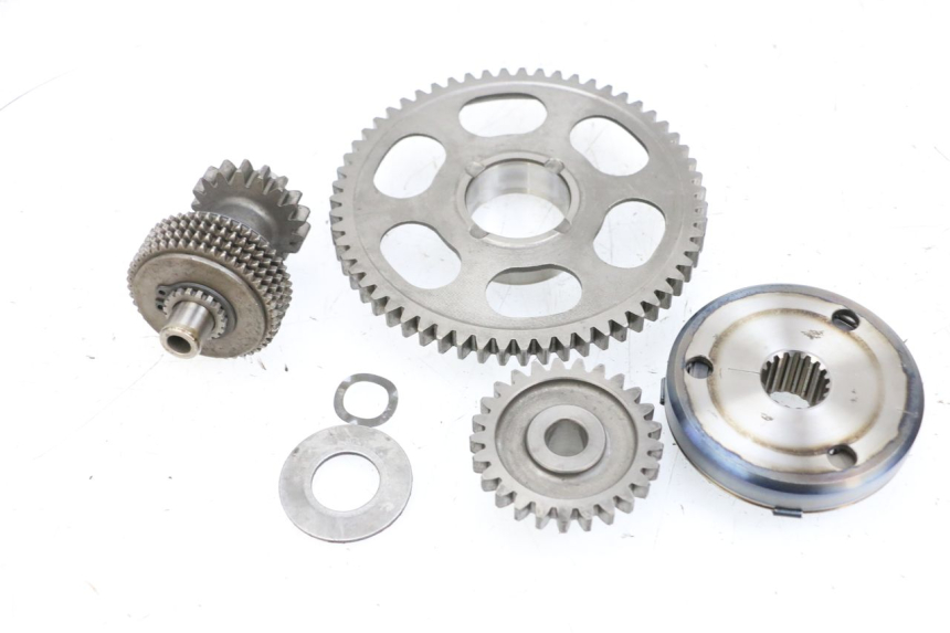 photo de ENGRENAGEM LIVRE DO MOTOR DE ARRANQUE SUZUKI BURGMAN EXECUTIVE ABS 650 (2006 - 2012) - Pontos de fixação