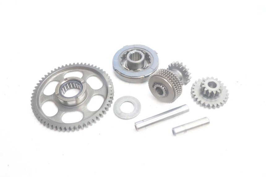 photo de ENGRENAGEM LIVRE DO MOTOR DE ARRANQUE SUZUKI BURGMAN EXECUTIVE ABS 650 (2006 - 2012) - Outro ângulo de visão